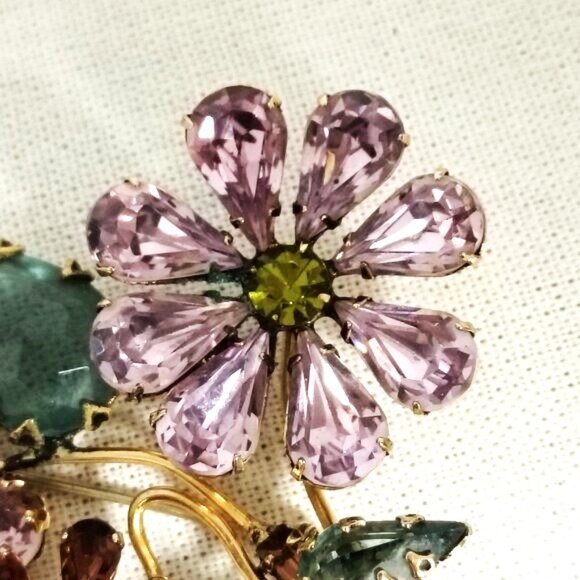 ❤️VTG SCHREINER NY Mid 50s Rhinestone Floral Multi-color En Tremblant PIN BROOCH - Picture 3 of 6